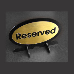 طراحی و ساخت شماره پلاک های رومیزی با ترکیبات مختلف ویژه رستوران ها و هتل ها