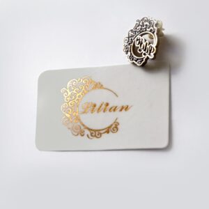 طراحی و چاپ طلا کارت سالن زیبایی لیلیان به همراه بج لباس پرسنل